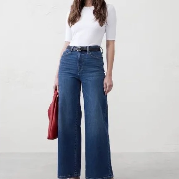 Banana Republic Denim - Banana Republic Ultra High Rise Straight Fit Raw Hemmed Jeans SZ 28